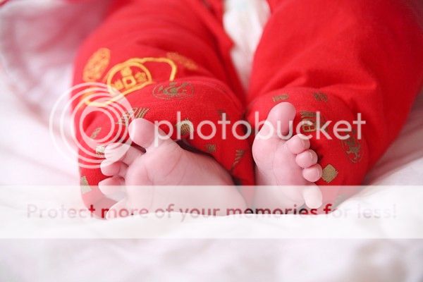 4-dieu-can-tranh-khi-mua-quan-ao-cho-be-so-sinh_zps85919109 4-dieu-can-tranh-khi-mua-quan-ao-cho-be-so-sinh_zps85919109