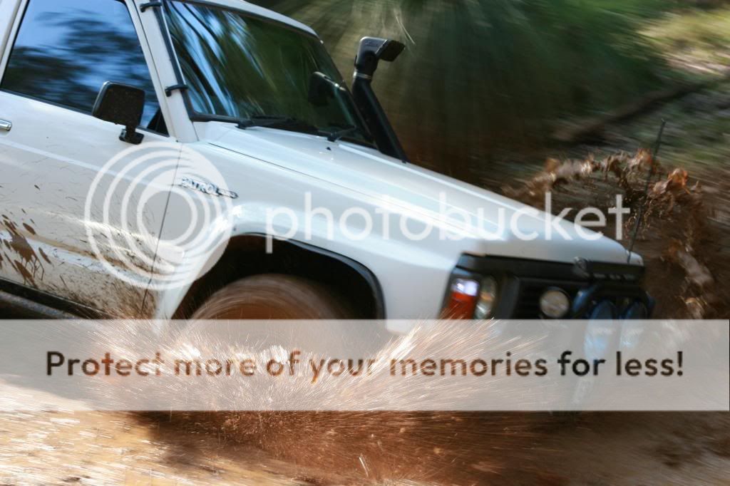 IMAGE: http://i1321.photobucket.com/albums/u549/klappers1/Patrol%204x4%20WA%20meet%20up%2019-21%20July/DSC_4178_zps1b3296a9.jpg