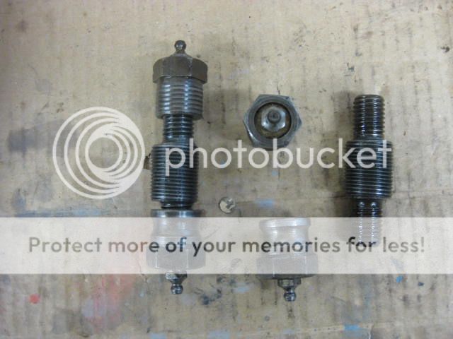 [Linked Image from i1321.photobucket.com]