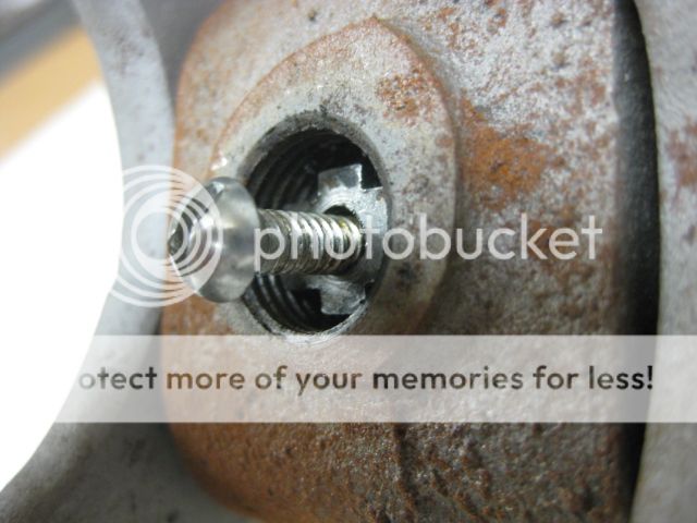 [Linked Image from i1321.photobucket.com]