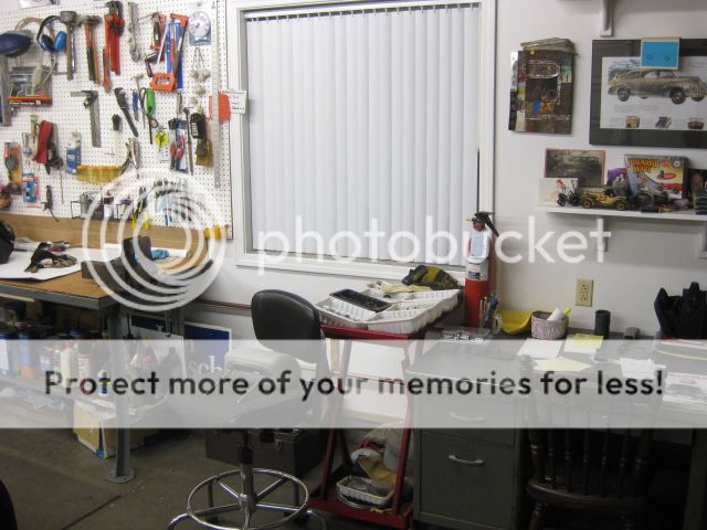 [Linked Image from i1321.photobucket.com]