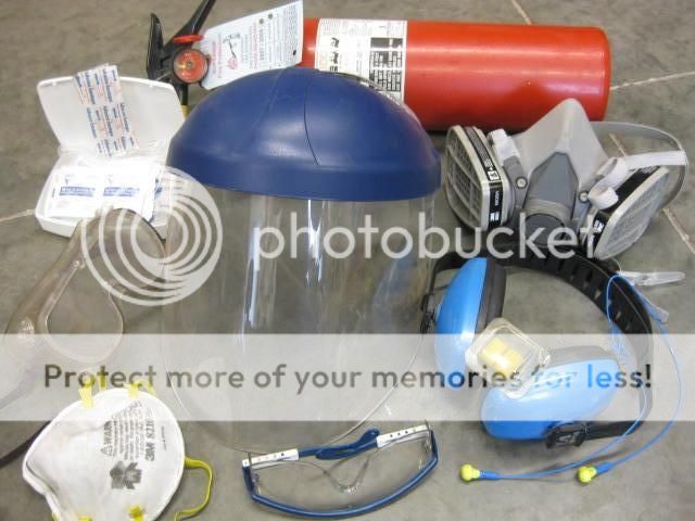 [Linked Image from i1321.photobucket.com]